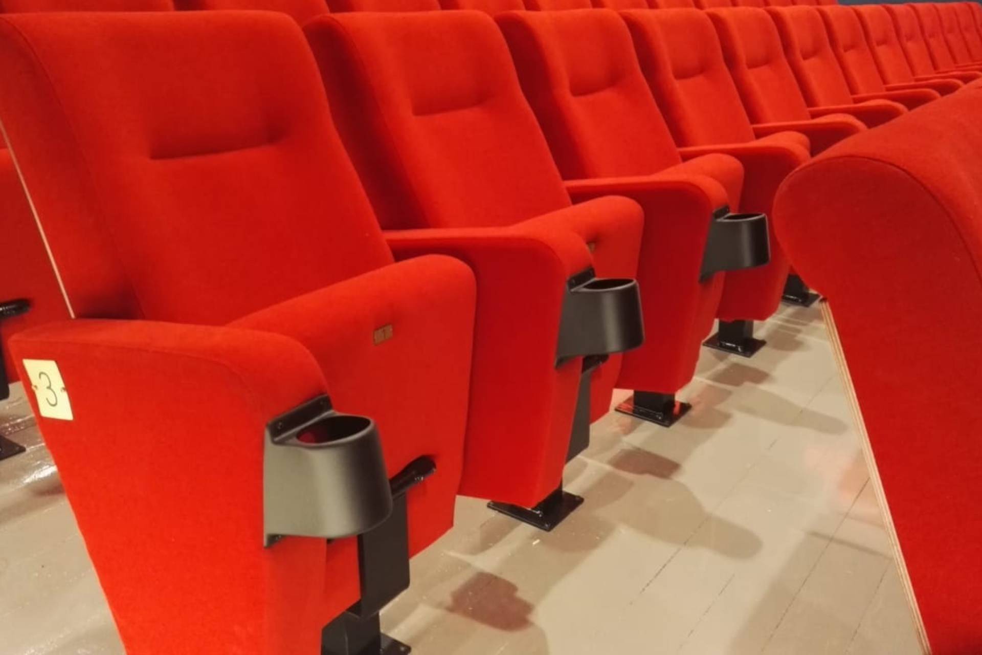 Elokuvateatterin tuolit